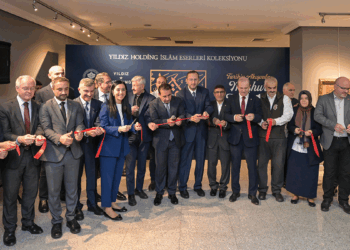 ‘Tarihin Akışında Meşhur Hattatlar’ sergisi Trabzon’da ziyarete açıldı