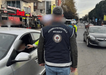 687 düzensiz göçmen ile 29 organizatör yakalandı