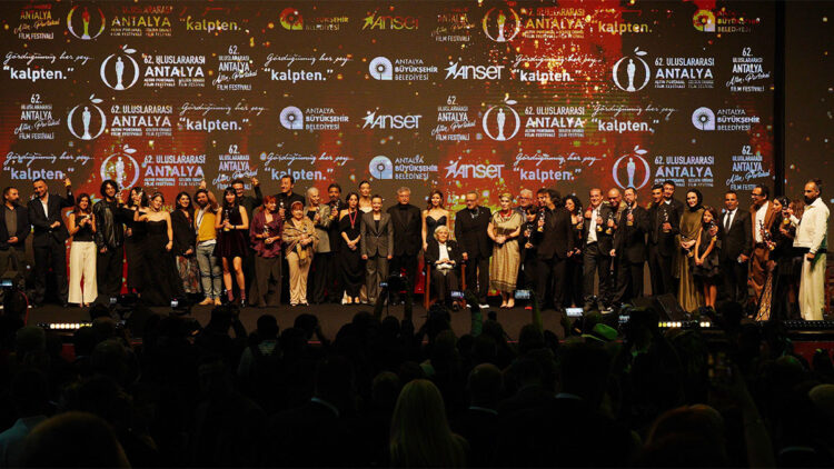 62. Uluslararası Antalya Altın Portakal Film Festivali'nde ödüller sahiplerini buldu