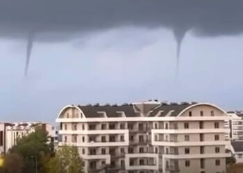 Antalya'da denizde hortumlar oluştu