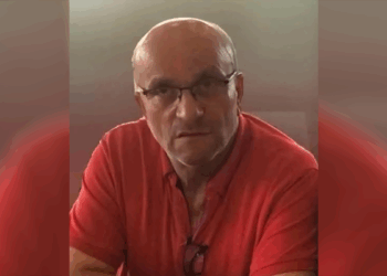 Ağabeyini döverek öldürdü