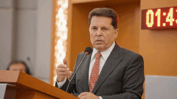 Ahmet Özer'in yargılandığı davada duruşma 23 Ocak'a ertelendi