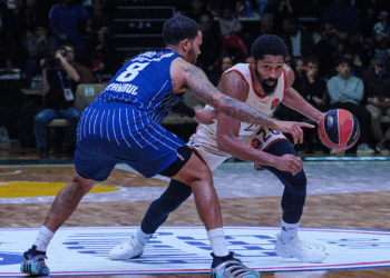 Anadolu Efes, Bayern Münih'i 74-72 mağlup etti
