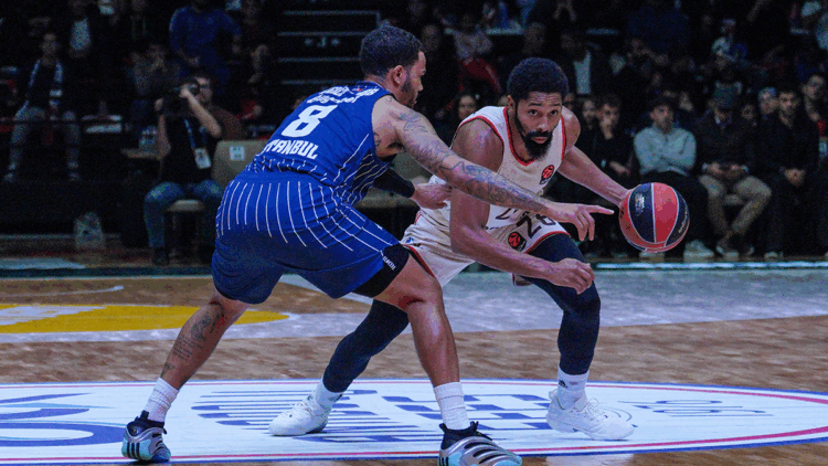 Anadolu Efes, Bayern Münih'i 74-72 mağlup etti