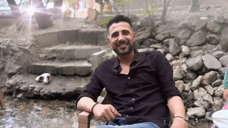 Apartmanın 3'üncü katından düşüp, öldü