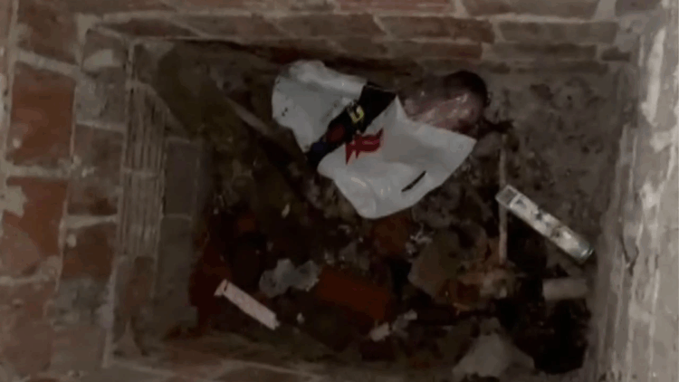 Apartmanın havalandırma boşluğuna atılan yeni doğan bebek hastaneye kaldırıldı