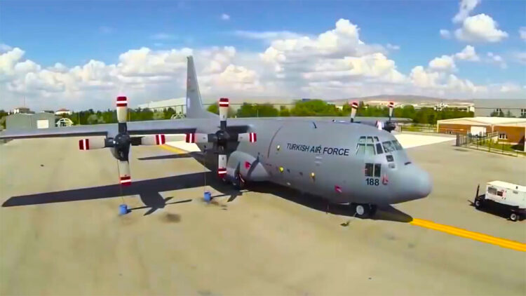 Azerbaycan-Gürcistan sınırında düşen askeri kargo uçağının enkazında inceleme