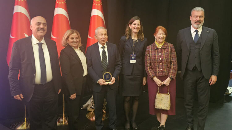 TÜSEB Sağlık Teknolojileri Prestij Ödülü Atabay’ın oldu