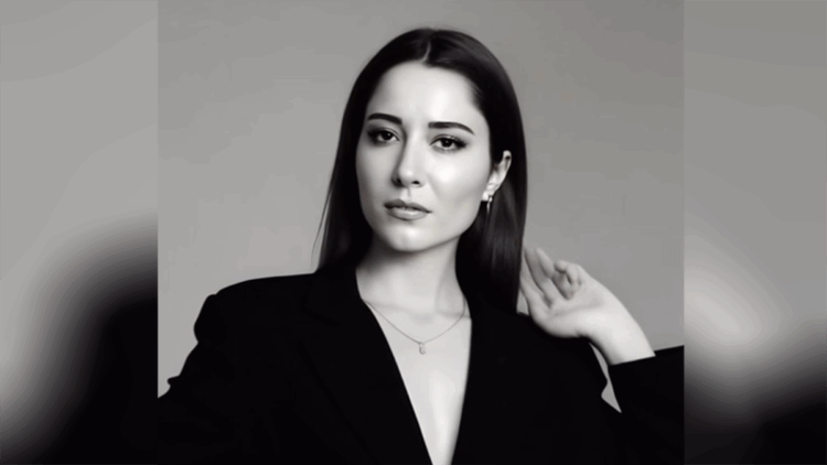 Ayşegül Akdemir, artık Yönetmen