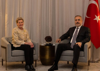 Hakan Fidan, Finlandiya İslam Cemaati temsilcilerini kabul etti
