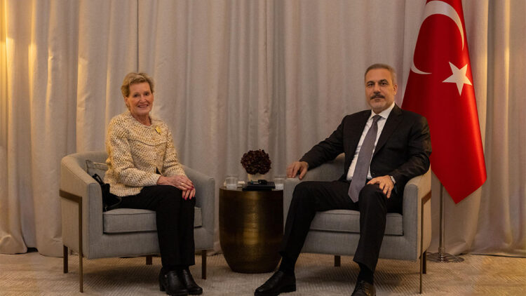 Hakan Fidan, Finlandiya İslam Cemaati temsilcilerini kabul etti