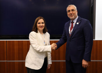 Bakan Işıkhan, Finlandiya Sosyal Güvenlik Bakanı ile görüştü