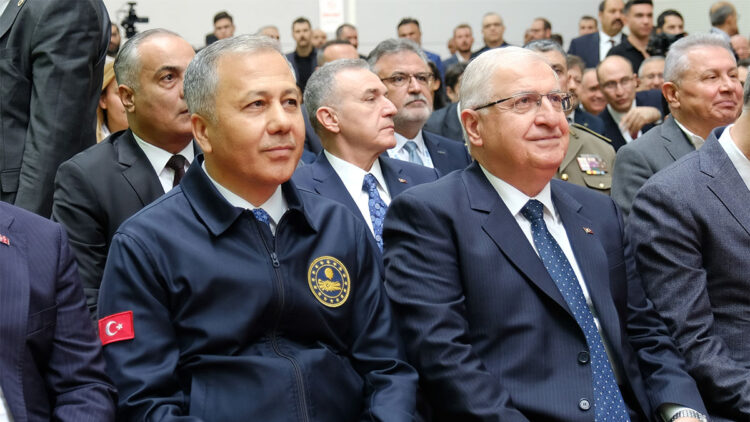 Milli birlik ve kardeşliğimizin etrafında daha güçlü kenetleneceğiz