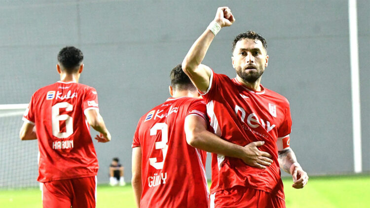 Balıkesirspor'un bileği bükülmüyor