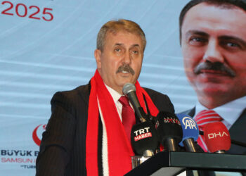 Biz el sıkışılmasını, pazarlık yapılmasını, hiçbir şeyi kabul etmiyoruz