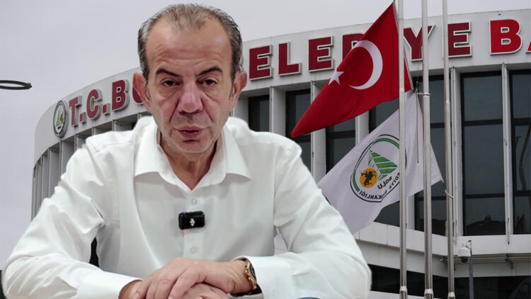 Bolu Belediyesi önündeki Türk bayrakları yarıya indirildi