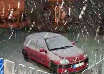 Bolu'nun yüksek kesimlerine lapa lapa kar yağdı