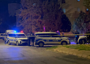 Boşanma aşamasındaki eşi Rabia Alaca'yı bıçaklayarak öldürdü