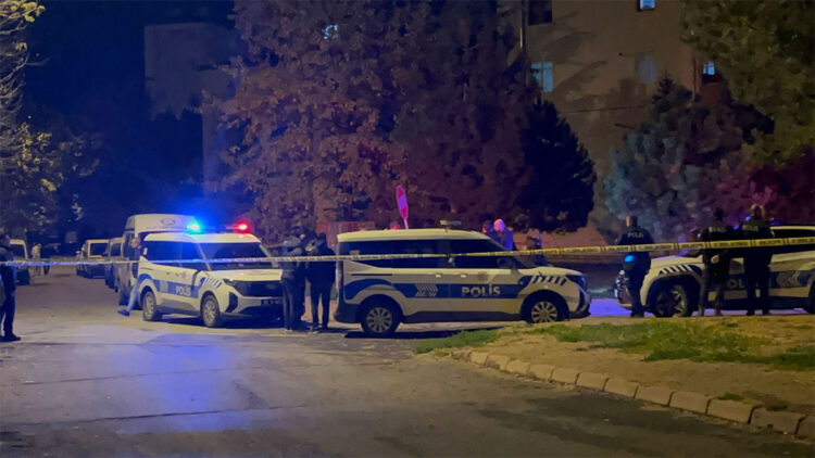 Boşanma aşamasındaki eşi Rabia Alaca'yı bıçaklayarak öldürdü