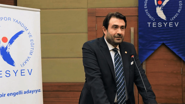 Bakan Bak, TMPK başkanlığına seçilen Murat Aksu’yu tebrik etti