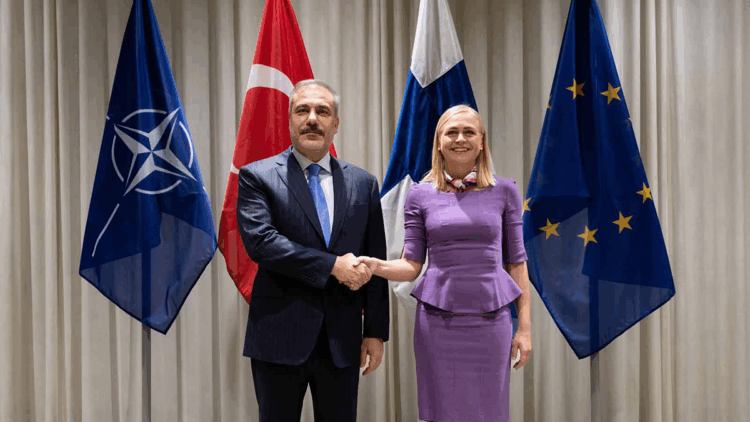 Bakan Fidan, Finlandiya Dışişleri Bakanı Valtonen ile görüştü