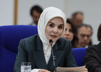 Bakan Göktaş duyurdu; Sosyal medyaya yaş sınırı geliyor!