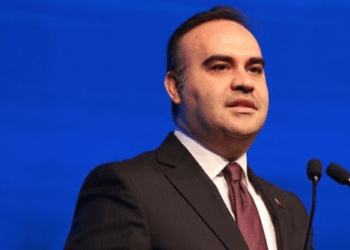 Bakan Kacır'dan araştırmacılara 'Uzay Kongresi' daveti