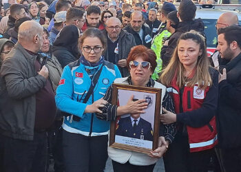 Şehit Berkay Karaca'nın annesi; Gurbet kuşum, uçtu gitti