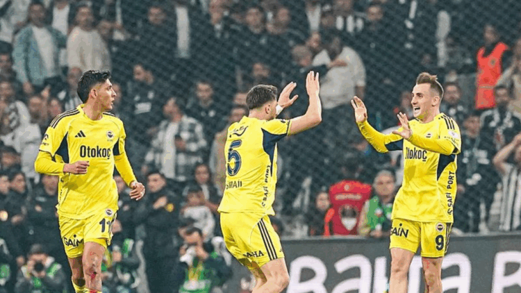 Beşiktaş, Fenerbahçe'ye 3-2 mağlup oldu