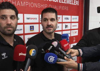 Takım 60 dakika boyunca mücadeleyi bırakmadı
