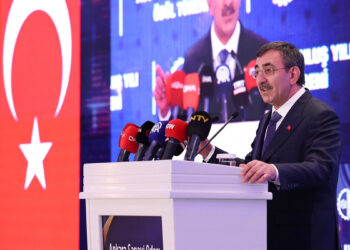 Enflasyon tekrar arzu ettiğimiz patikaya geldi