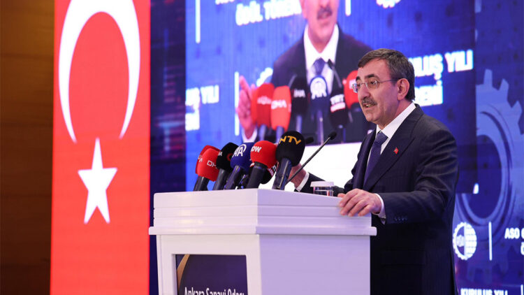 Enflasyon tekrar arzu ettiğimiz patikaya geldi