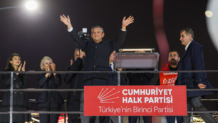 Burhanettin Duran'dan Özgür Özel'in açıklamalarına tepki