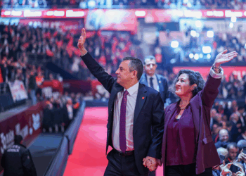 CHP, bizi eskiye döndürmek isteyenlerden arınacak