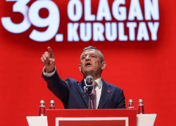 CHP’de kritik gün: Özgür Özel yeniden genel başkanlığa seçiliyor