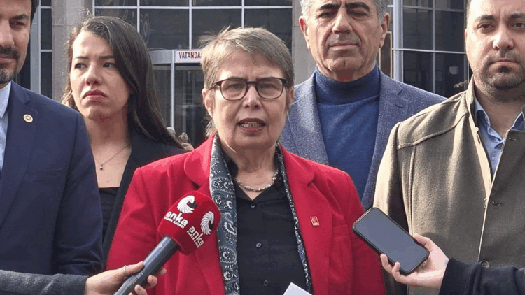 CHP'li Şahbaz'dan şehir hastaneleri ile ilgili suç duyurusu