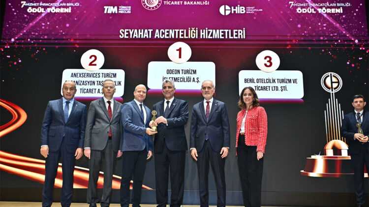 Coral Travel Group, hizmet ihracatı ödüllerinde birinci oldu