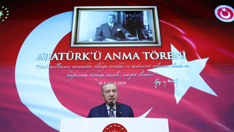 Cepheleşmenin en büyük mağduru Atatürk'ün hatırası ve eserleri