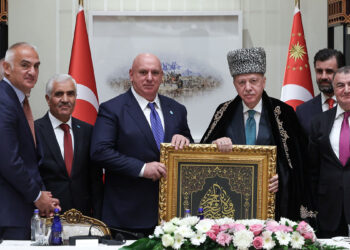Cumhurbaşkanı Erdoğan Dünya Ahıska Türkler Birliği heyetini kabul etti