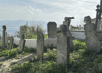 Çanakkale'de tarihi alanda bulunan 829 mezar taşı ve 67 kitabe kayıt altında