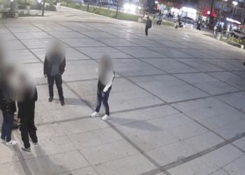 Çekirdek kabuklarını yere atan 6 gence para cezası