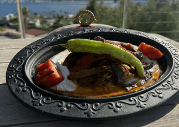 Çökertme kebabı turistlerin gözdesi oldu