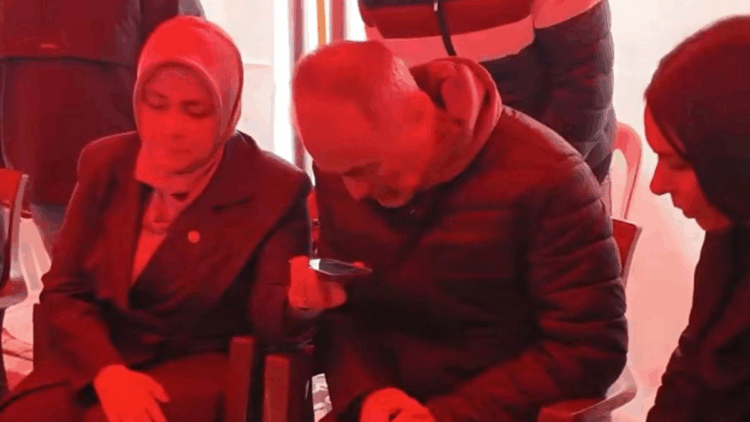 Cumhurbaşkanı Erdoğan, şehit Emre Altıok'un ailesiyle telefonda konuştu