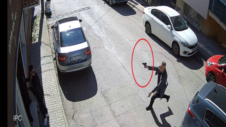 Diş hekimi eşini çocuklarının yanında öldüren sanık, boşanma davası hakimini suçladı