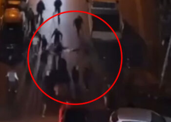 Diyarbakır'da düğün salonu önünde silahlı kavga; 1 ölü, 3 yaralı
