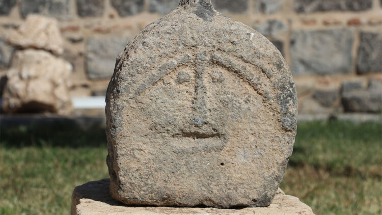 Diyarbakır'da 'Emojili asker mezar taşı' ziyarete açıldı