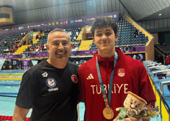 Denizlili yüzücü Ahmet Mete Boylu'dan Riyad'da tarihi başarı