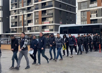 Edirne merkezli 3 ilde yasa dışı bahis operasyonu; 13 şüpheli adliyede