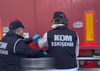 7 milyon 500 bin liralık kaçak tütün ile boş makaron TIR'da ele geçirildi