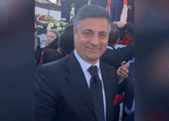 Eski CHP ilçe başkanı rüşvetten tutuklandı